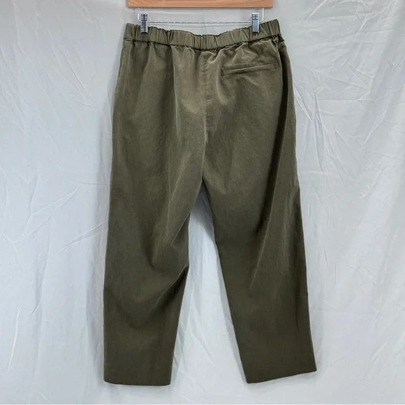 Banana Republic All Day Pant Olive Green Size Medium 8/10 Relaxed Fit Taper Leg - Picture 5 of 11